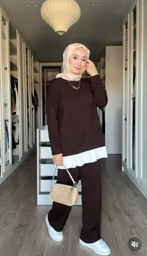 Eşofman Takımı (Etek Dahil)