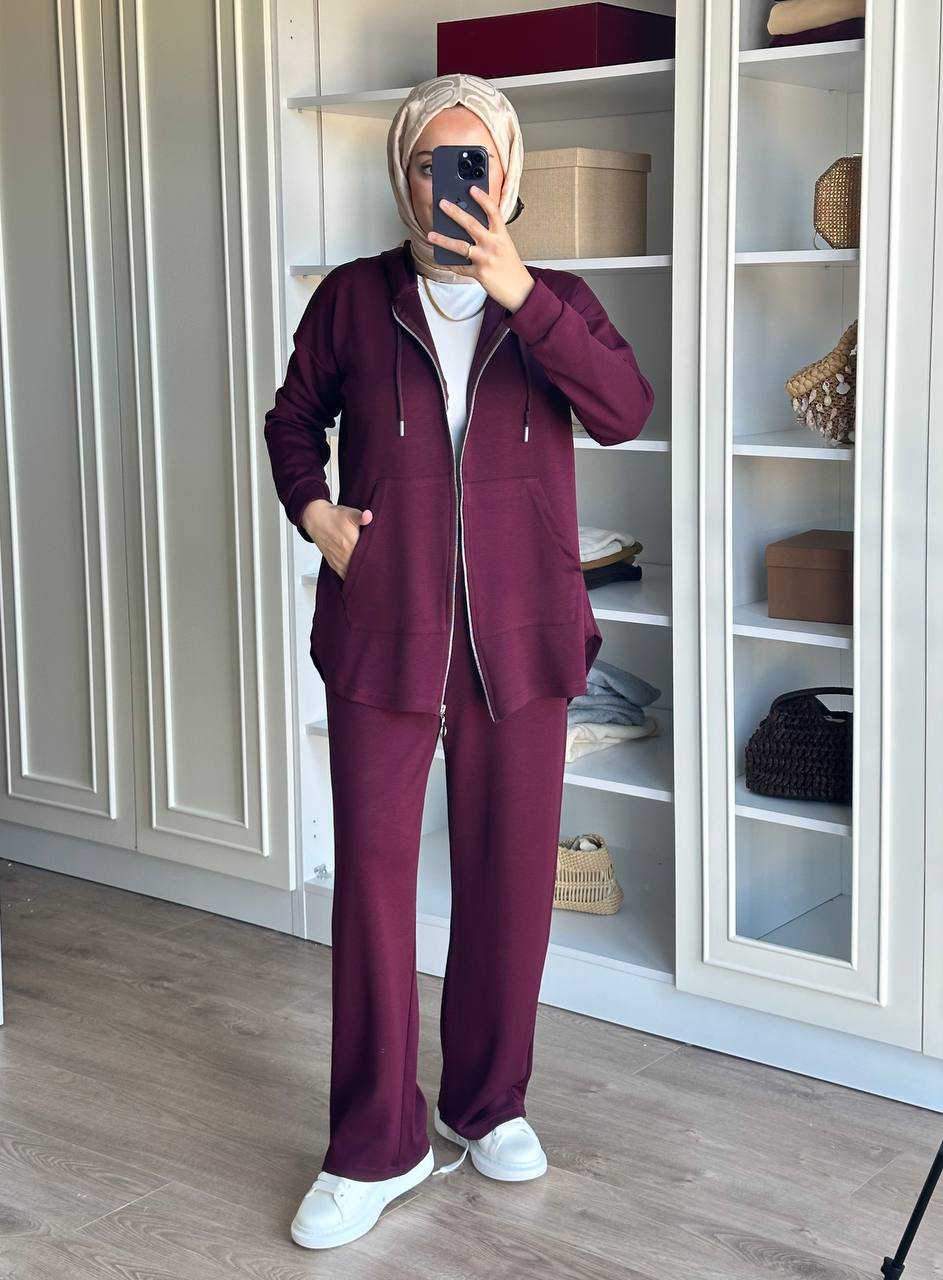 Tracksuit with Zipper