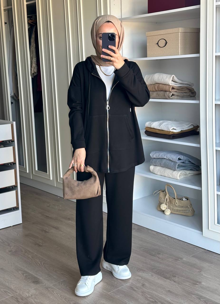 Tracksuit with Zipper
